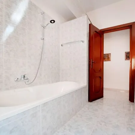 Appartement Geta , Reach Me On Wasap - See The Photo For Info!